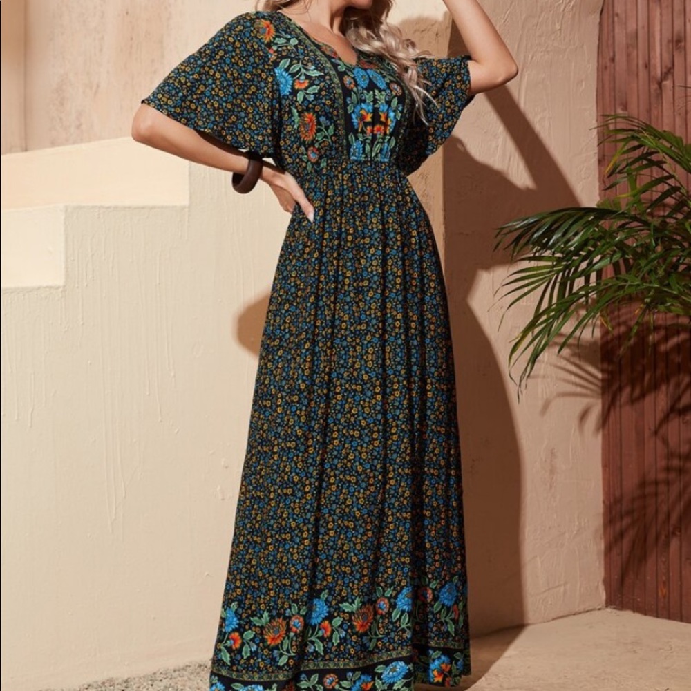 Floral Maxi - Picture 2 of 5